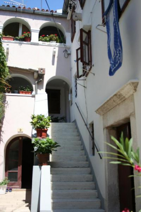 Apartment Uskok  Сень